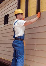 How To Choose The Right Materials for Your Siding Installation in 'Greenville, DE